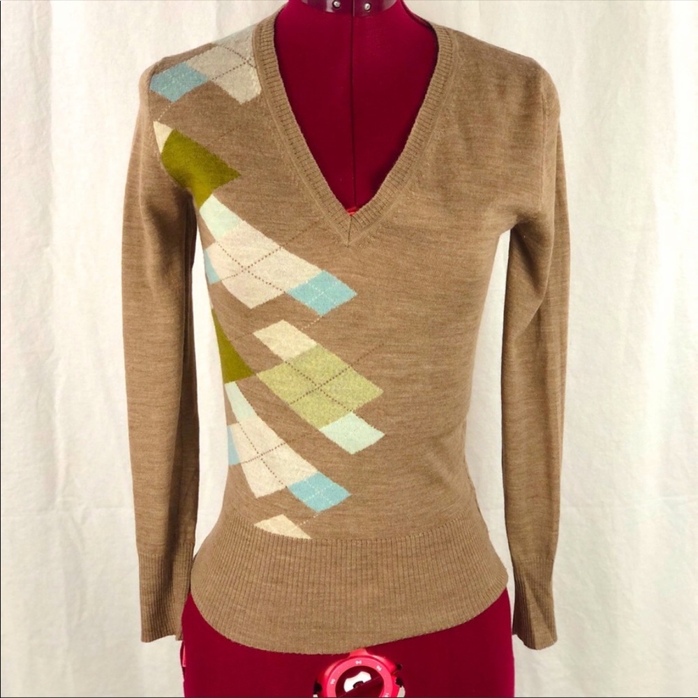🛍 3/$30  Australian brand vintage wool sweater